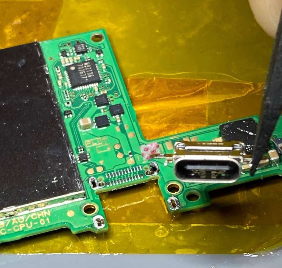 Reparasjon av USB-C-ladeport på Nintendo Switch