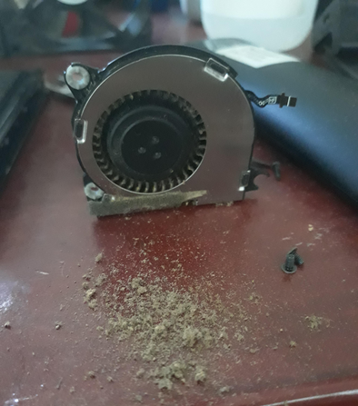 Nintendo Switch - Clean Fan &amp; Replace Thermal Paste